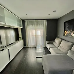  Apartamento Moderno Con Plaza De Garaje En Pleno Centro De España