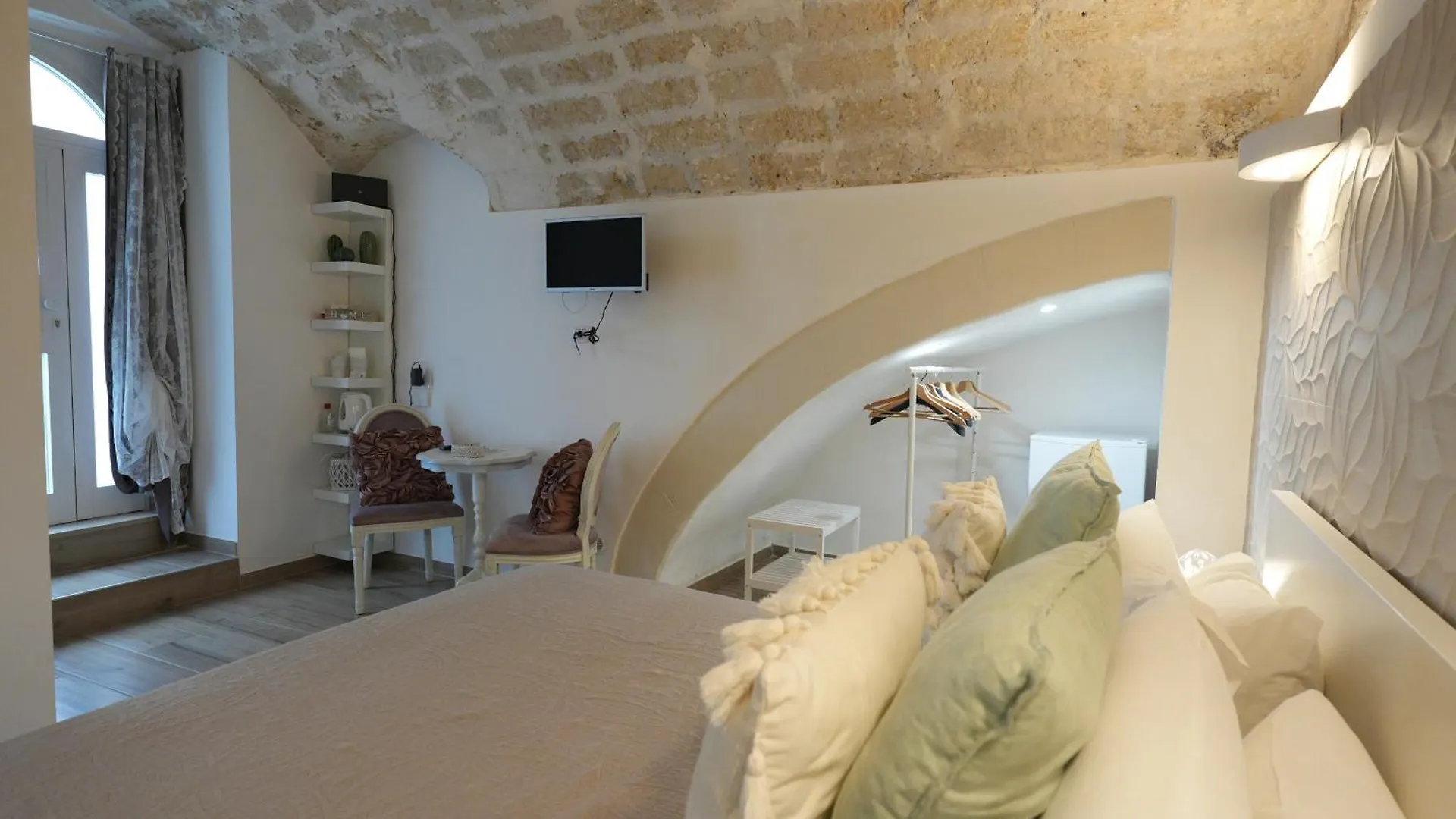 Soleil Guest House Bari Italy
